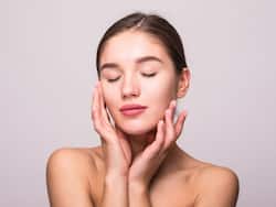 Make Your Skin Look Beautiful This Festive Season With Facial Rejuvenation