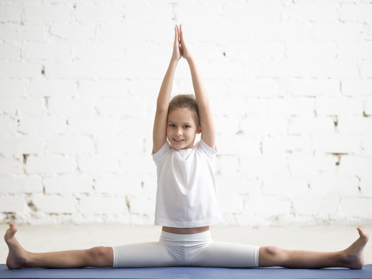 11 Poses to Help Kids Feel Brave