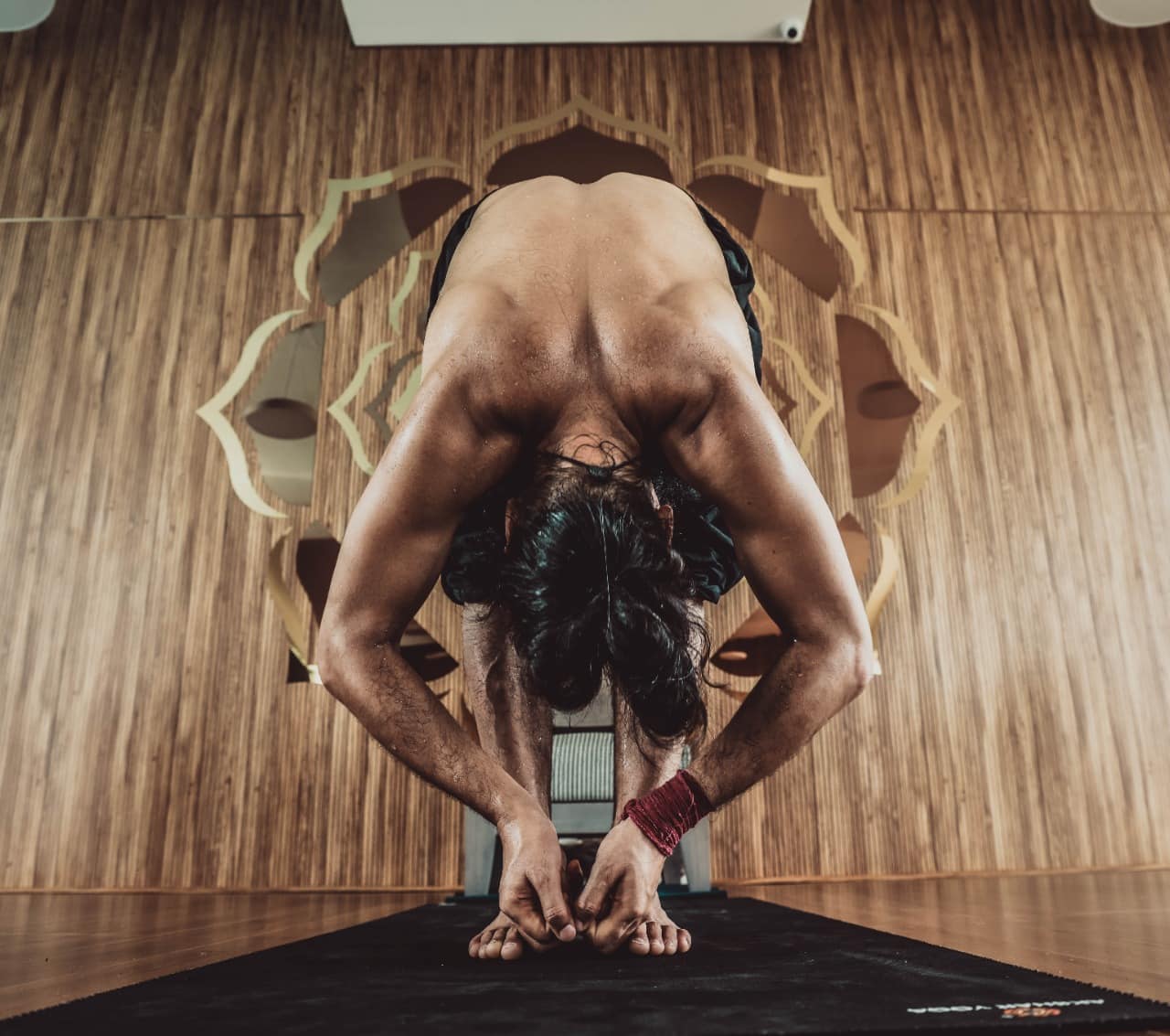 How to do Upavista Konasana – Yoga Pose Tutorial & Benefits - Adventure Yoga  Online