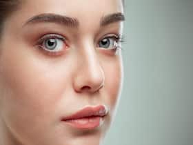 Experiencing Itchy Eyes? Know The Reasons And The Solutions To It