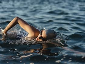 Dip In Cold Water Burns Fat, Prevents Diabetes In Men: Study