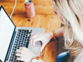 Digital Detox: 4 Hours Of Tech Cleanse Everyday Will Transform Your Health