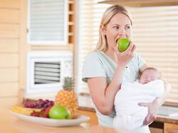 डिलीवरी के बाद नई माताओं को डाइट में जरूर शामिल करना चाहिए पोषक तत्वों से युक्त ये 5 फूड