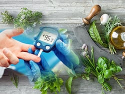 Herbs For Diabetes: शुगर का रामबाण इलाज है ये 5 जड़ी-बूटियां, रेगुलर खाने से नहीं बढ़ता शुगर लेवल