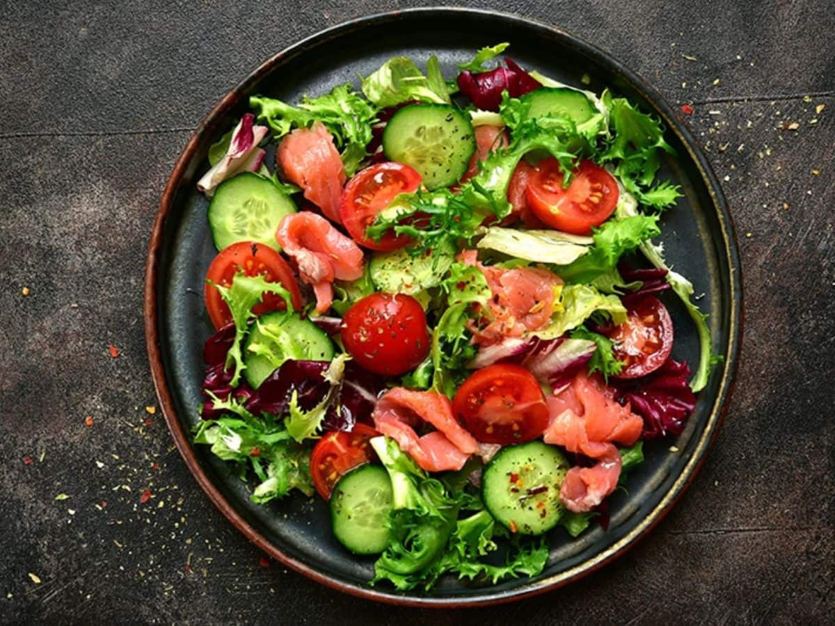 Salads For Weight Loss in HIndi बढ़ते वजन को कम करना है तो इन 4 सलाद