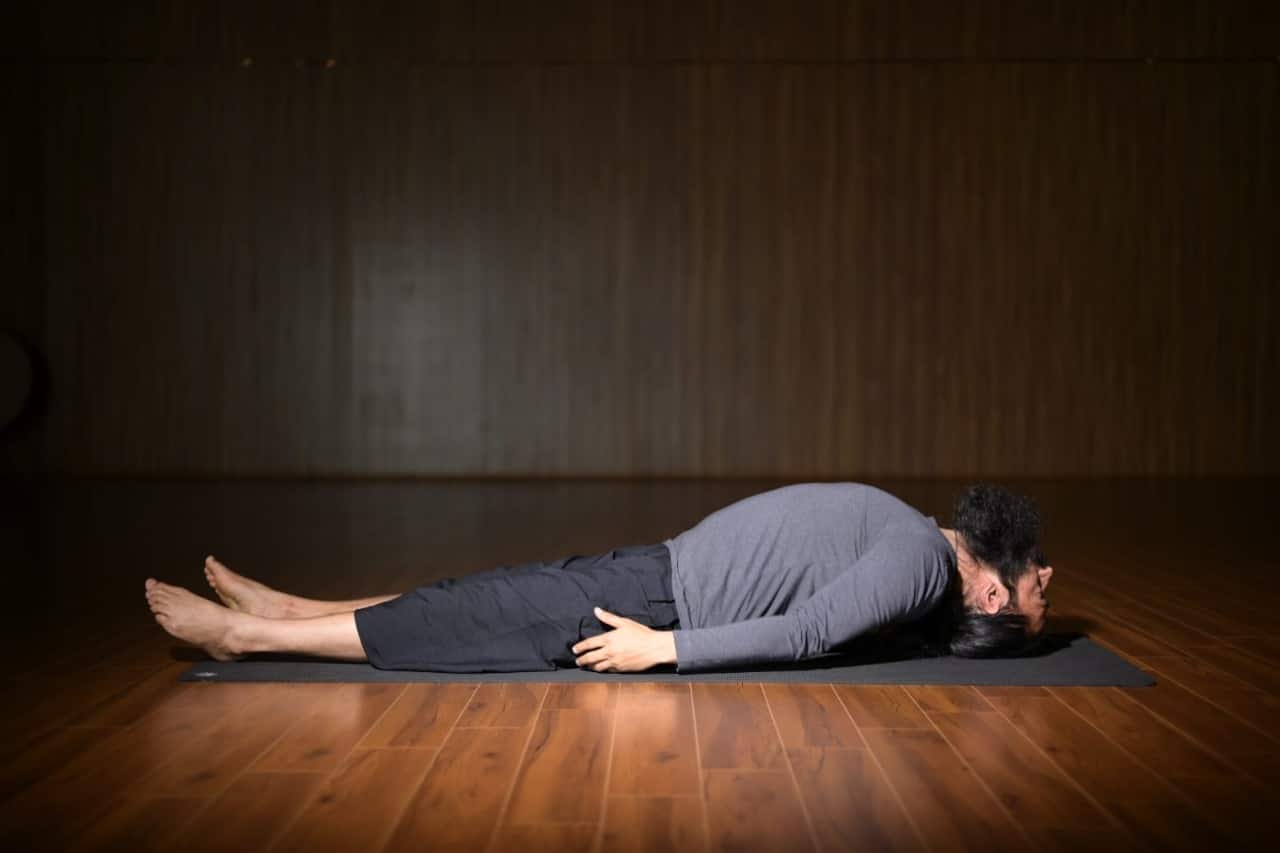 Yoga Poses & Their Benefits : Fish Pose by Theyogahouse - Issuu
