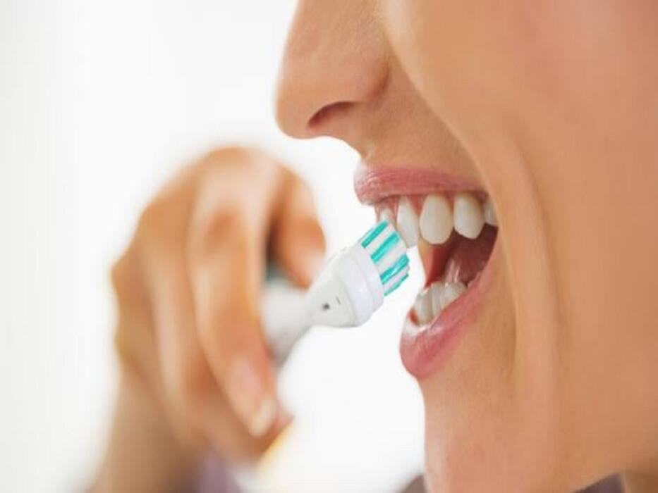 5 Mistakes People Might Make While Brushing Their Teeth