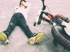 Common Bicycle Injuries Among Teenage Boys: Wear Helmet To Prevent Skull Fracture