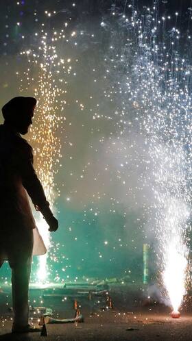 8 Ways You Are Doing A Favour To Your Body By Not Bursting Crackers This Diwali