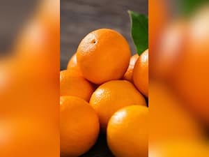 सर्दियों में इन 8 कारणों से खाएं संतरा