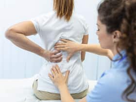ऑस्टियोपोरोसिस में कमजोर हो जाती हैं हड्डियां, जानिए Osteoporosis में क्या खाएं और क्या नहीं