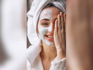 चेहरे पर ग्‍लो लाता है चावल के आटे का फेस पैक