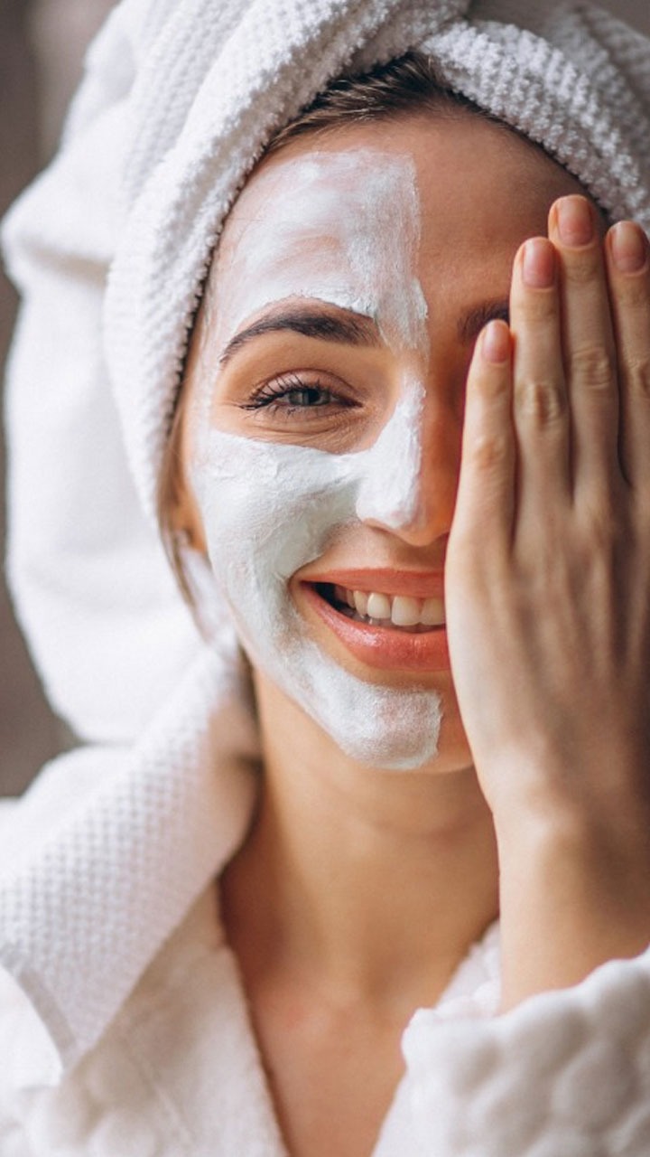 चेहरे पर ग्लो लाता है चावल के आटे का फेस पैक