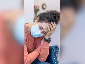 बदलते मौसम में बीमार होने से बचा सकते हैं ये 8 फूड्स