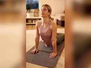 8 Reasons Why You Should Do Cobra Pose Every Day