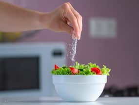 Stop Adding Extra Salt To Your Foods For Your Heart’s Sake