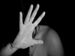 Recognize The Signs Of Abusive Relationships And Break Them!