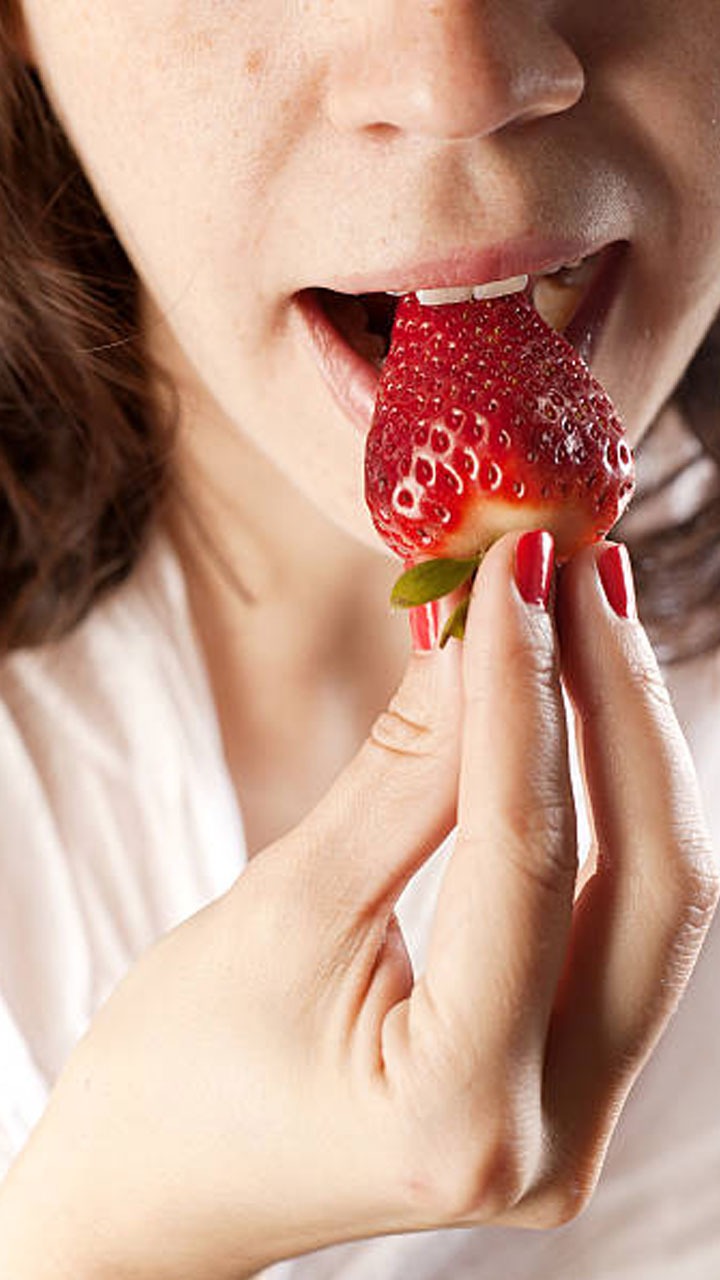 рд╣реЗрд▓реНрде рдХреЗ рд▓рд┐рдП рдлрд╛рдпрджреЗрдордВрдж рд▓рд╛рд▓ рд░рдВрдЧ рдХреЗ 8 рдлреВрдбреНрд╕