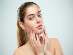 Dry And Flaky Skin? Here Are 5 Mistakes You Must Avoid