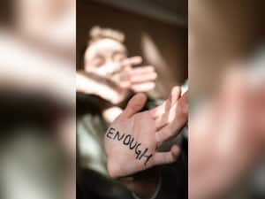 9 संकेतों से जानें 'Divorce' की आ गई नौबत