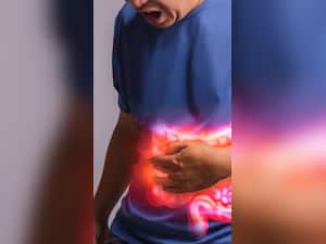 खाना खाने के बाद गैस पास कराने वाले नुस्खे