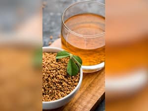 मेथी का पानी पीने से होने वाले फायदे