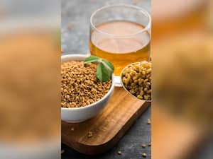 मेथी का पानी पीने से दूर हो जाती हैं 7 समस्याएं