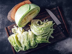 Winter Food: पत्तागोभी खाने से ब्लड प्रेशर रहता है कंट्रोल, जानिए और भी कई फायदे