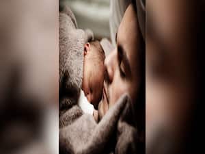 Know Why You Must Never Share A Bed With Your Baby?