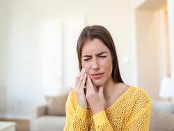 Tips To Avoid Toothaches and Sensitivity In Winter