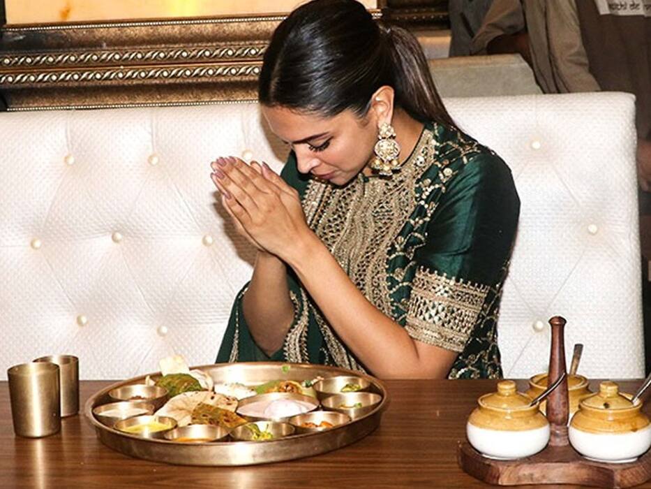 दिन में 6 Meal लेती हैं दीपिका पादुकोण, जानिए क्या है उनकी फेवरेट और चीट मील