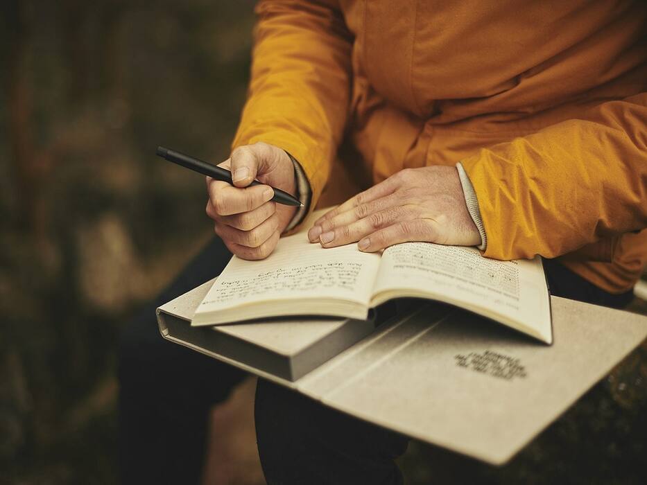 Having An Anxiety Attack? 5 Tricks That Can Instantly Soothe You