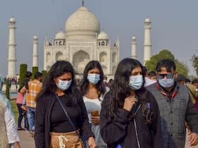 यूपी के आगरा में चीन से लौटा व्यक्ति मिला कोरोना पॉजिटिव, जिनोम सीक्वेंसिंग के लिए भेजा गया सैंपल