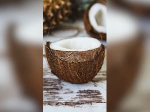 नारियल तेल लगाने के गजब फायदे