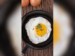 ब्रेकफास्ट में अंडे खाने के 7 फायदे