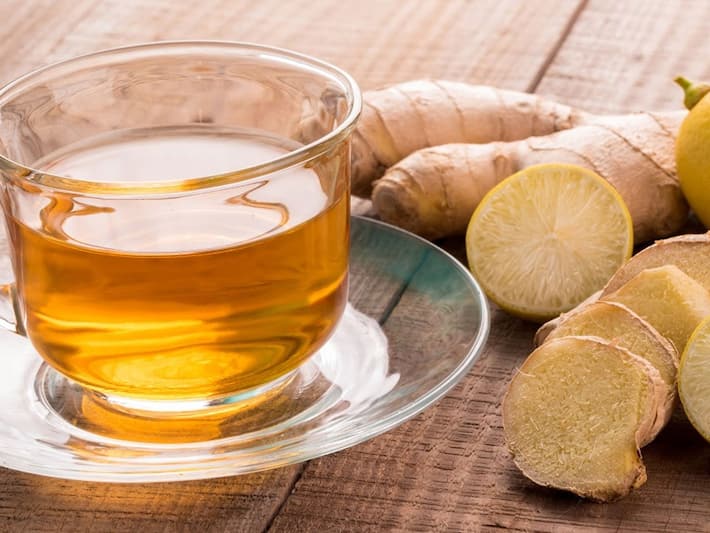 खाना खाने के बाद करता है उल्टी करने का मन, तो खुद को न डालें दवाओं की