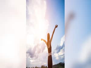 COVID-19 Is Still At Large, 7 Habits You Should Not Stop In 2023