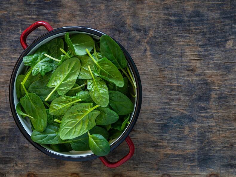Diabetes Diet: डायबिटीज पेशेंट सर्दियों में जरूर खाएं ये 5 सब्जियां, आसानी से कंट्रोल होगा शुगर