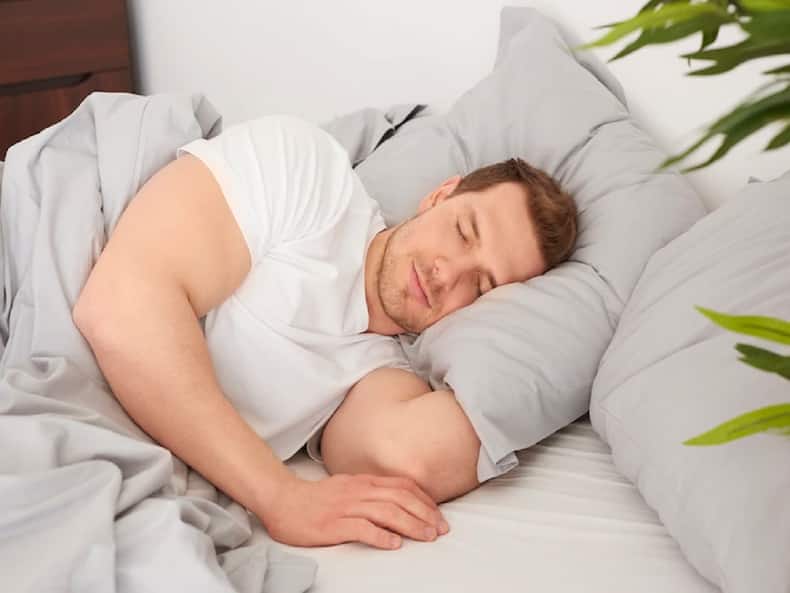 Oversleeping In Winter: Here's Why Is It Bad For Health