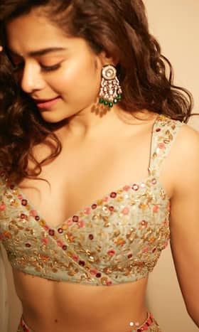 Mithila Palkar's Birthday: 8 Curly Hair Tips From 'Little Things' Actress