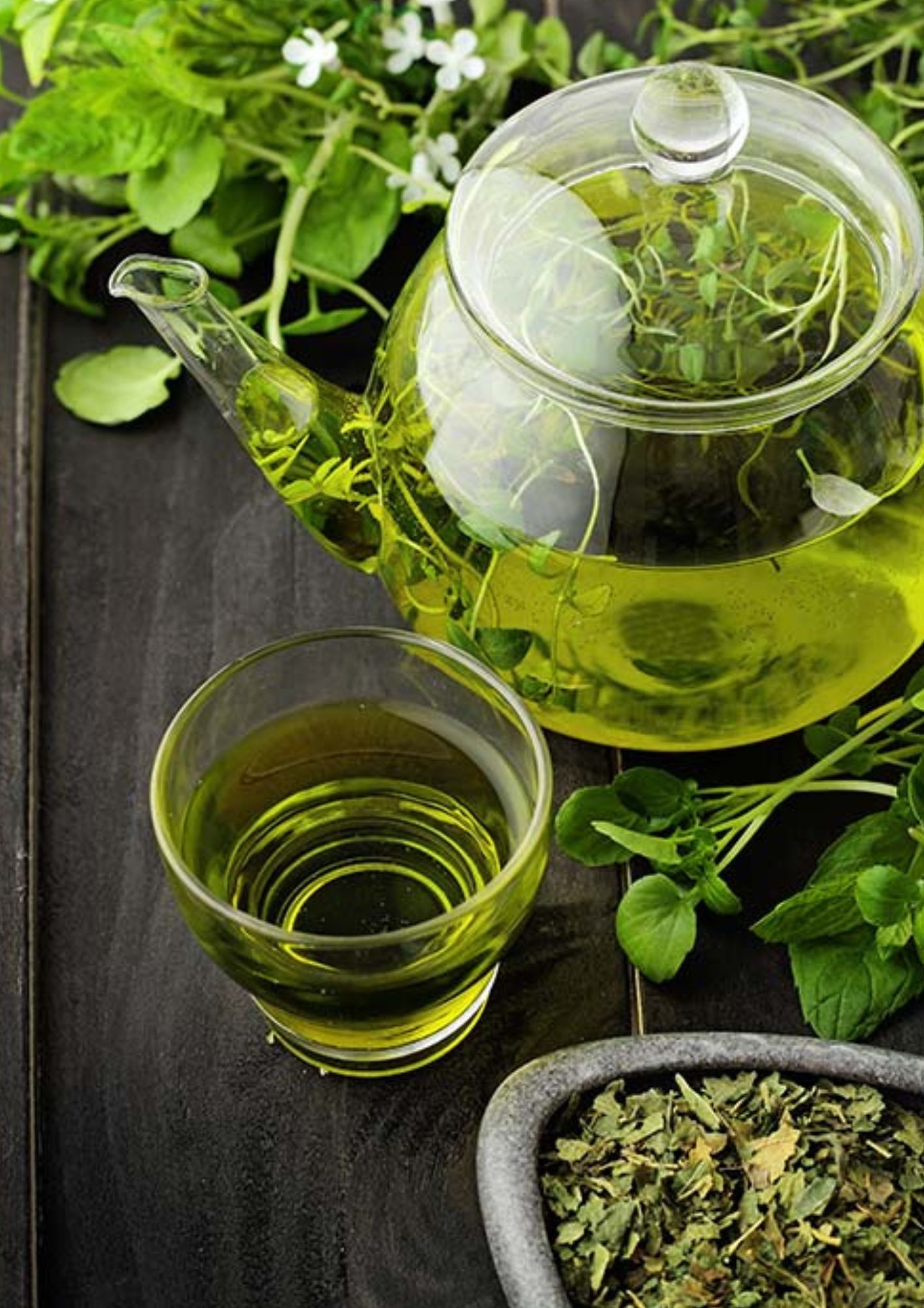 7 Amazing Benefits of Drinking Green Tea On Empty Stomach