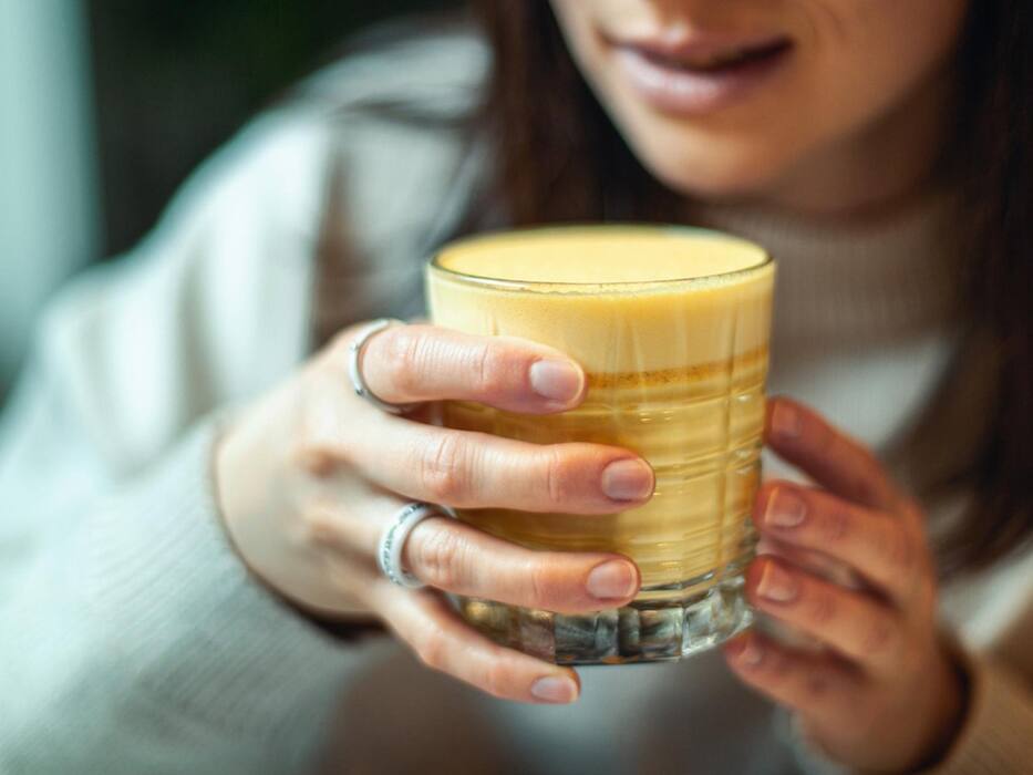Turmeric Milk in Winter: सर्दियों में इस तरह पिएंगे Haldi Doodh तो भूल जाएंगे बीमार पड़ना, जानें फायदे