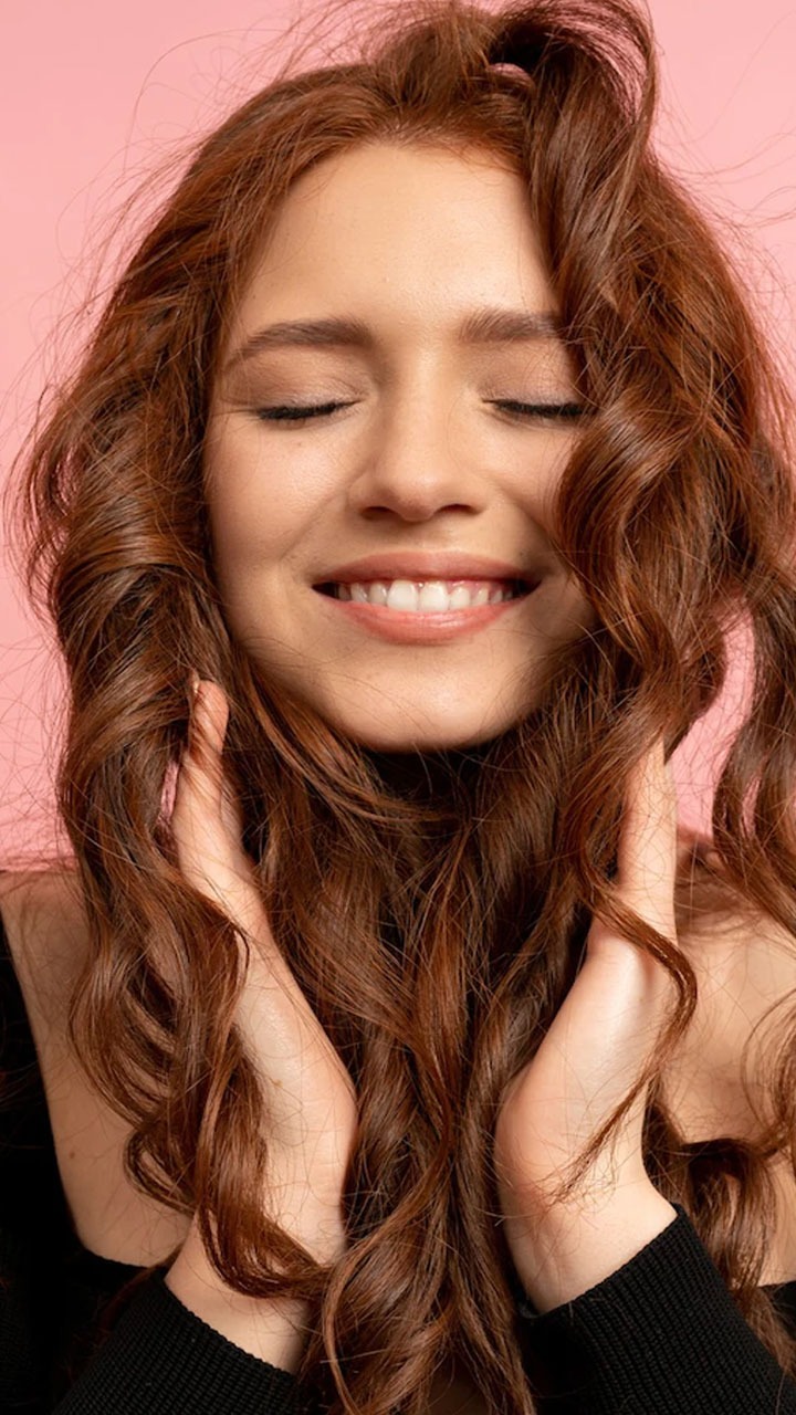 2023 में ट्रेंड करेंगी ये हेयर केयर टिप्स, जरूर जानिए