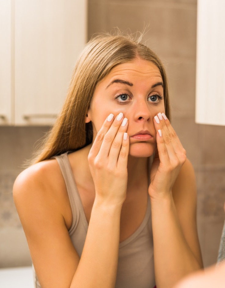 Puffy eyes: आँखों की सूजन को दूर करेंगे ये 7 घरेलू नुस्खे