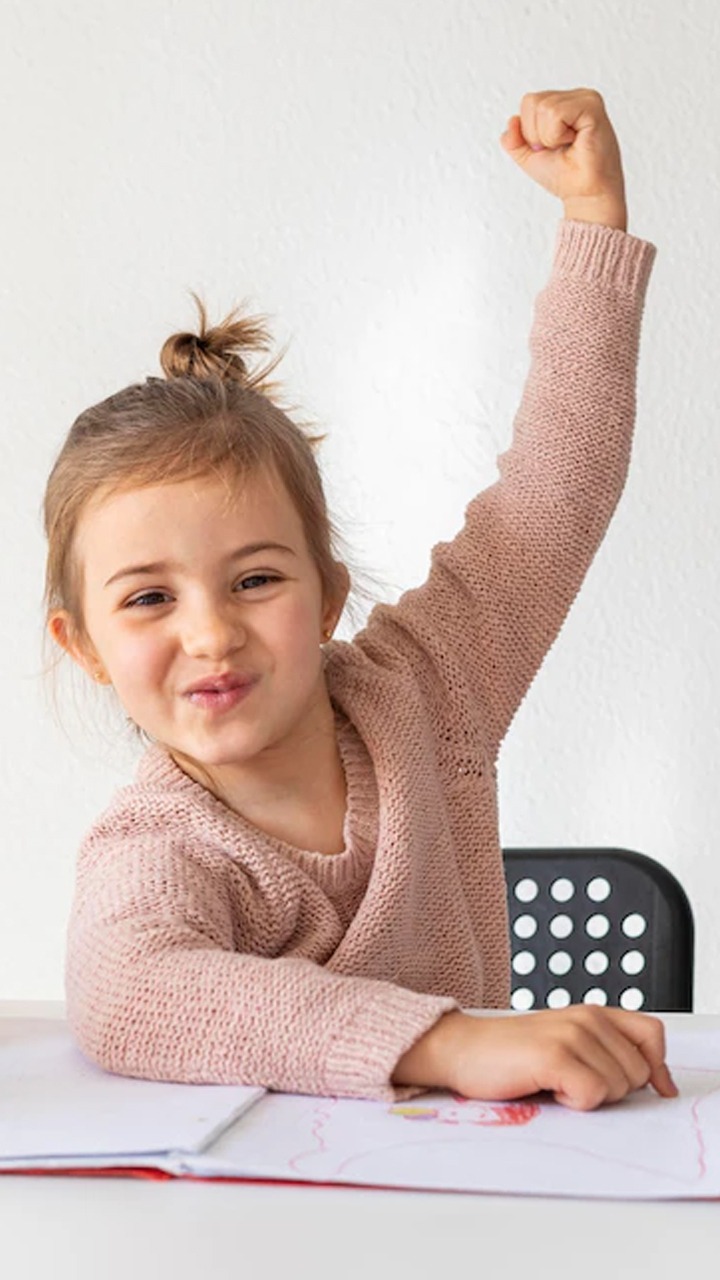 बच्चों की हड्डियों को मजबूत करेंगे ये 10 फूड