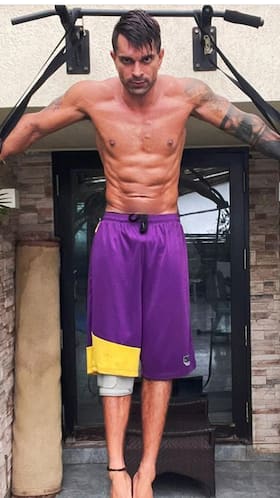 Karan Singh Grover's Birthday: 9 Fitness Secrets Behind His Muscular Body