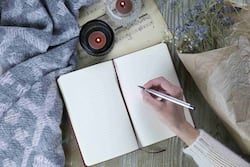 7 Ways Of Journaling To Manage And Develop Emotions