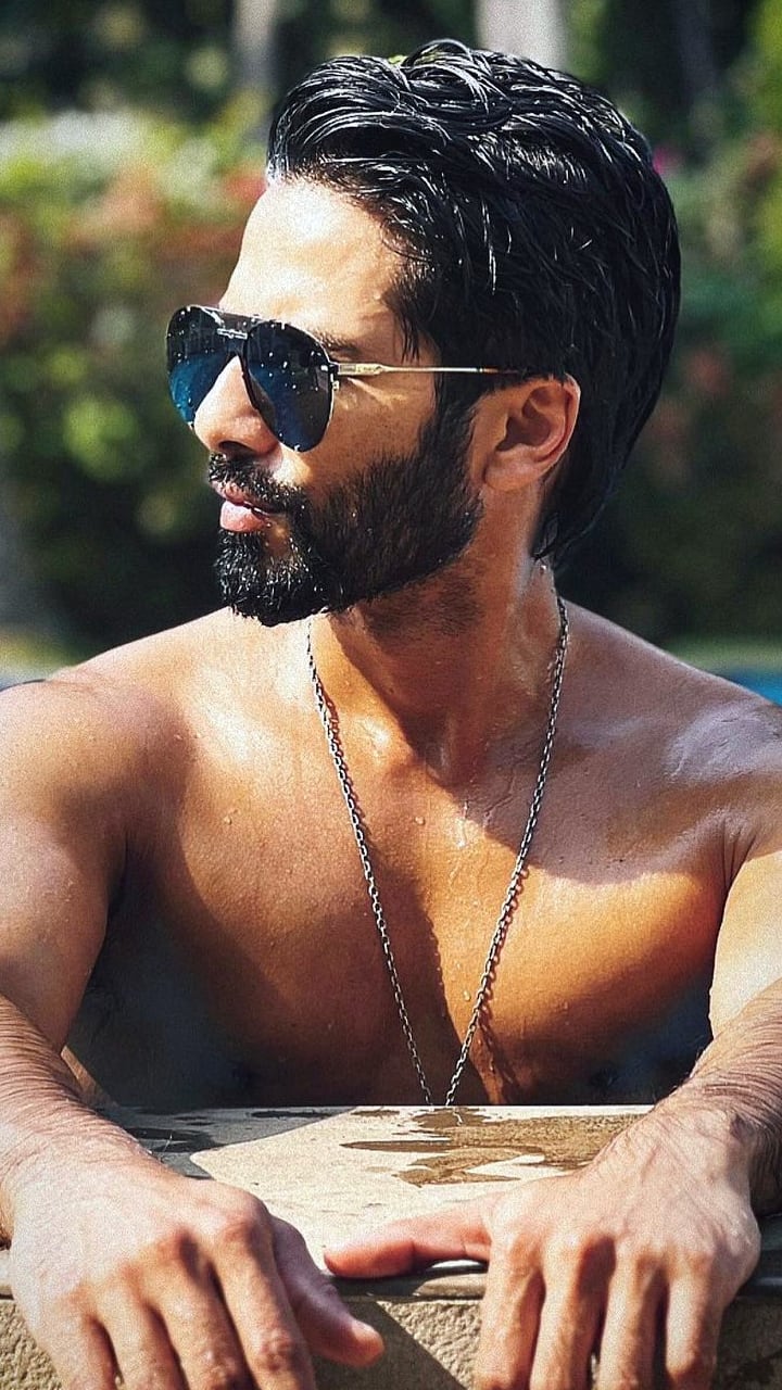 Shahid Kapoor New Hairdo Takes Fans Back To His Haider Days. See PICS |  Hindi News, Times Now