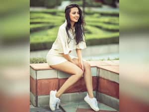 7 At Home Fitness Mantras Tejasswi Prakash Lives By