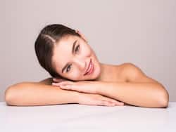 इन 4 विटामिन की कमी से ही जल्दी बूढ़ी होने लगती है आपकी त्वचा, जानिए हेल्दी स्किन के लिए विटामिन और उनके सोर्स